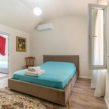 Villa Forest - Middle Of Forest & Near The Golem (Tirana)